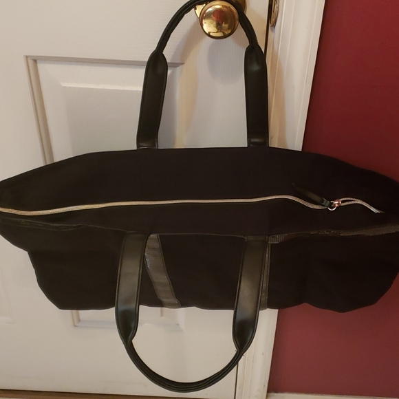 VICTORIA SECRET TOTE - Picture 4 of 4